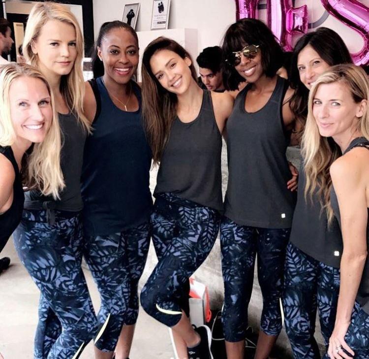 Jessica Alba’nın fit vücudunu bakın neye borçlu