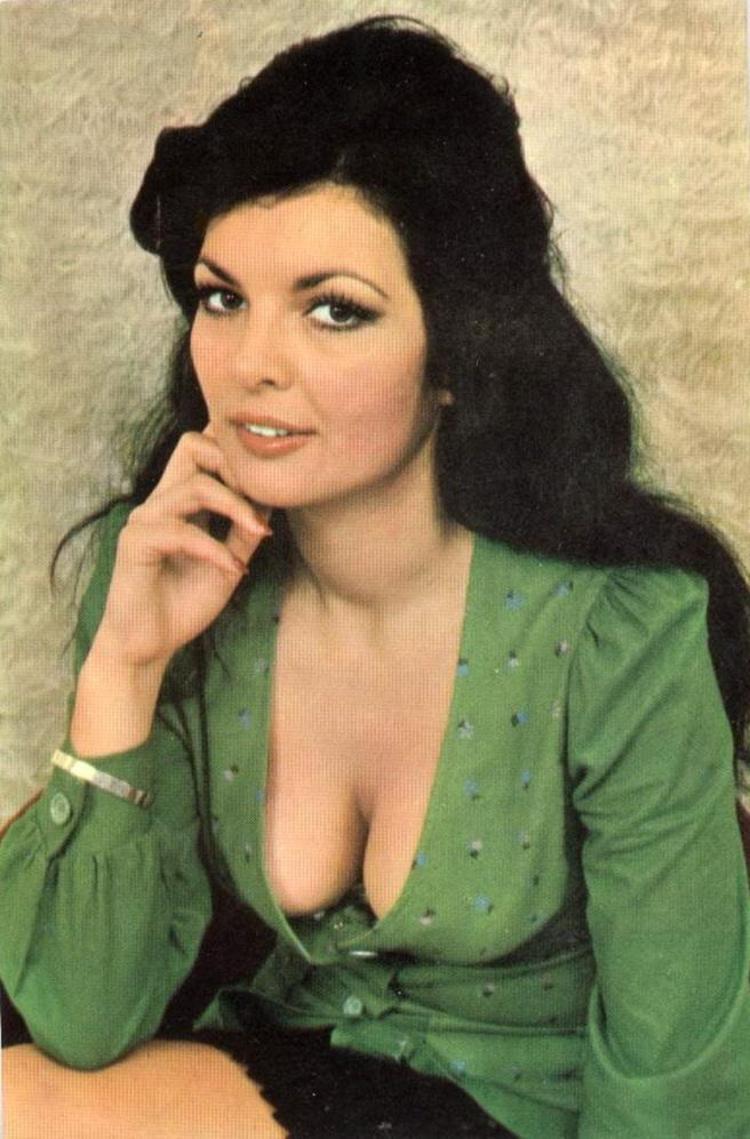 Bahar erdeniz erotik