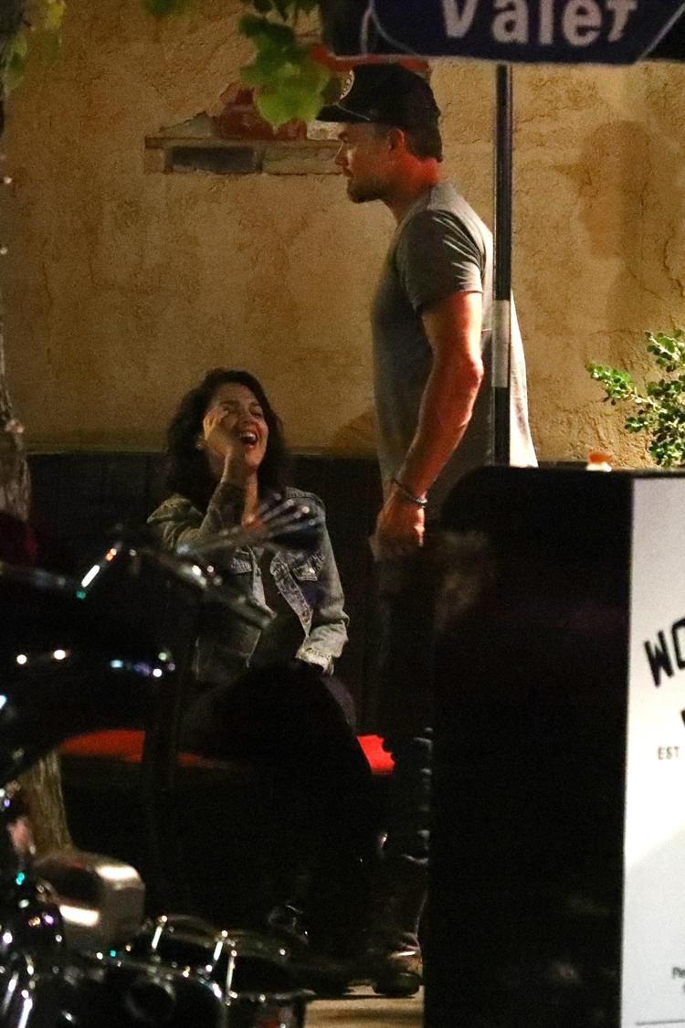 Josh Duhamel ve Eiza Gonzalez aşk yaşıyor