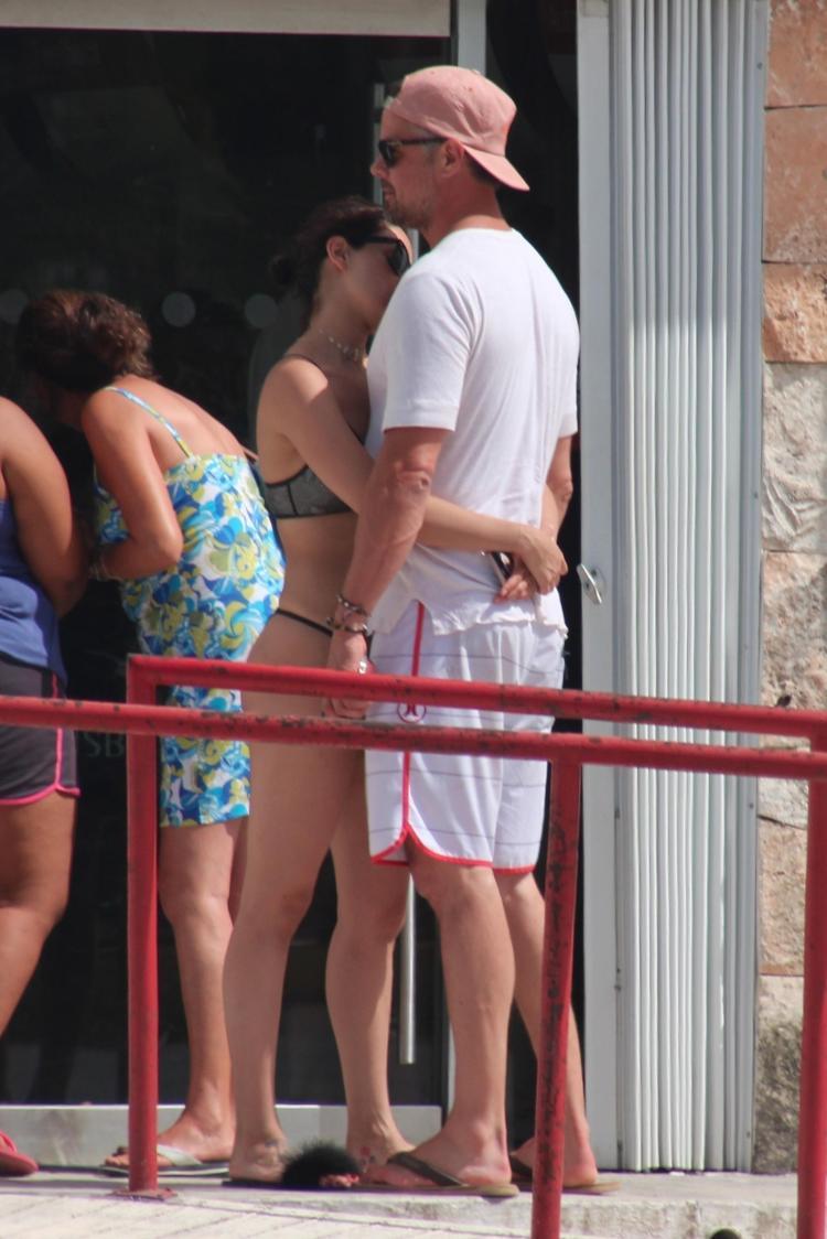 Josh Duhamel ve Eiza Gonzalez Meksikada