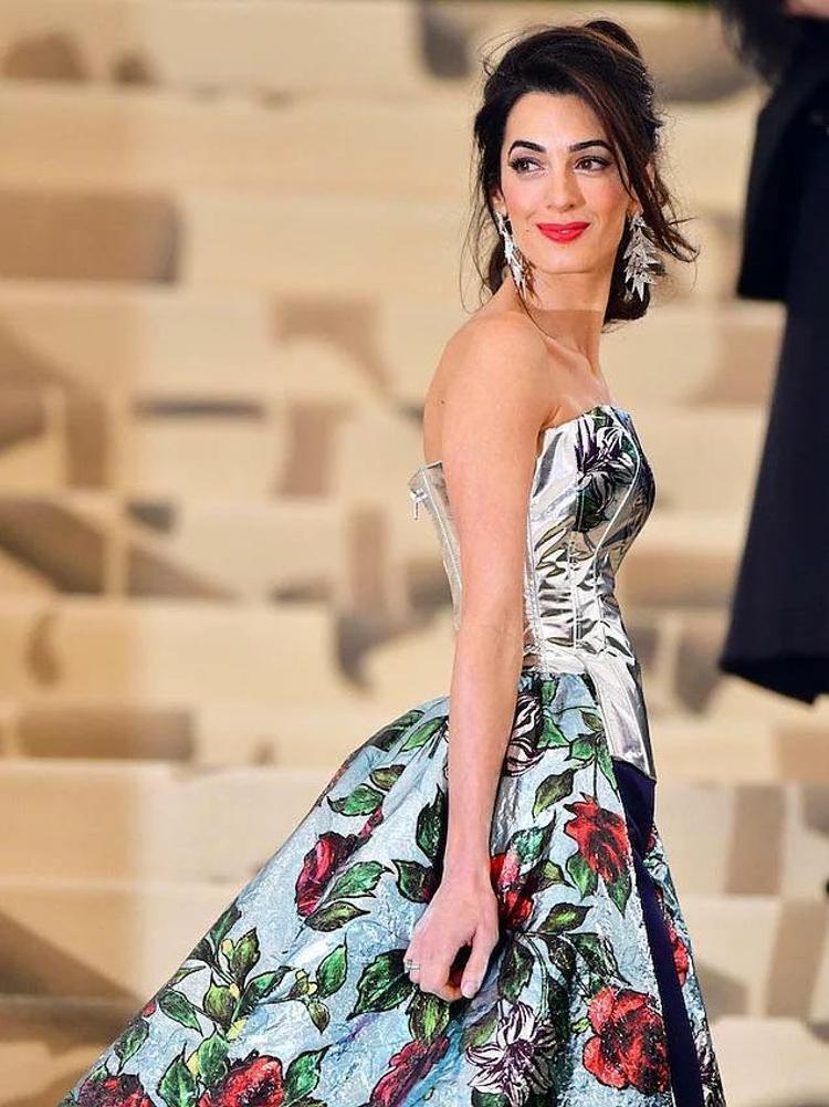 Maxim Dergisine göre dünyanın en seksi 100 kadını