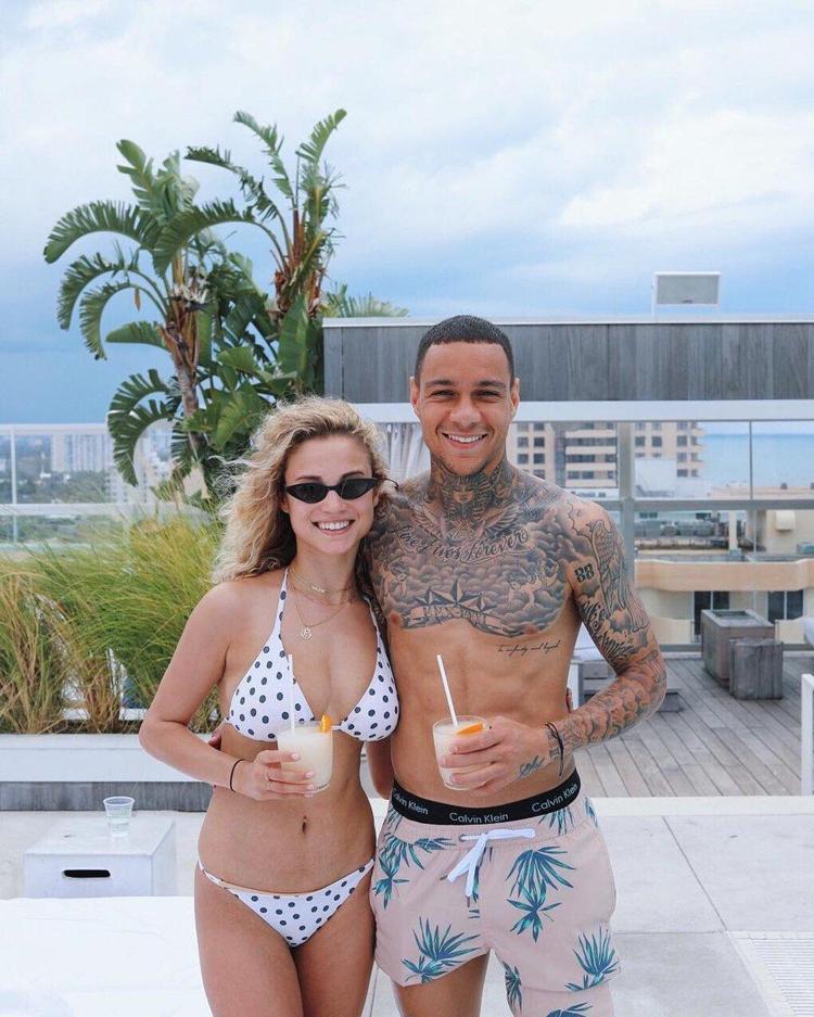 🇹🇷 Rose Bertram & Gregory van der Wiel çifti doğacak kız çocukları için  Baby Shower düzenledi. 🇺🇸 Rose Bertram & Gregory van der Wiel…