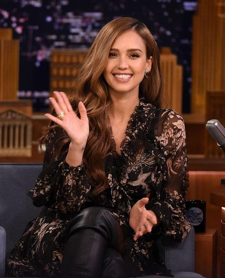 Jessica Albanın sırlarla dolu geçmişi