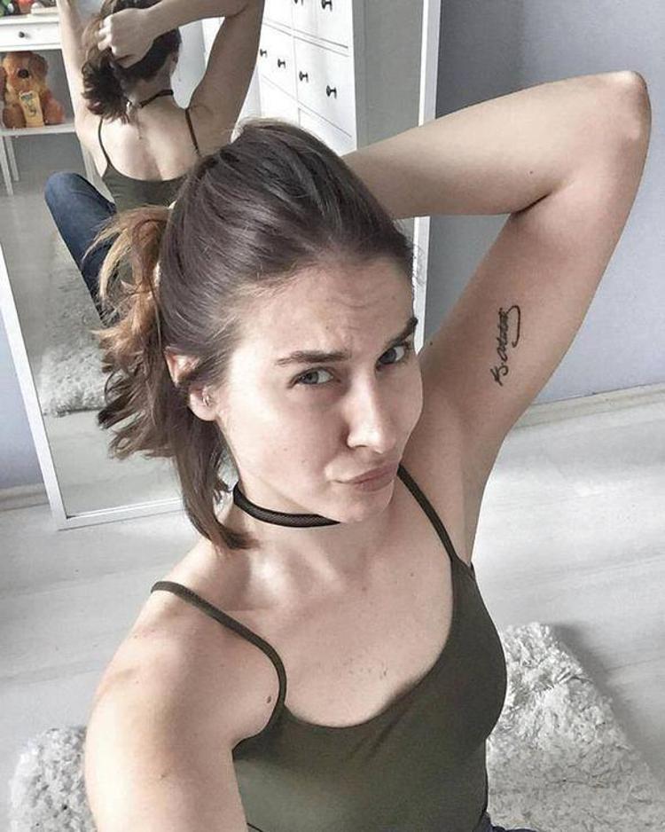 Son dakika... Sahra Işık: Ecem Karaağaçın başına gelen saflık değil salaklık