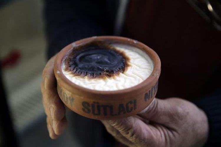 SÜTLAÇ