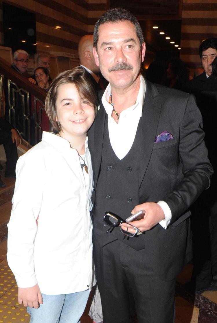 Efsaneyi ödülle andılar