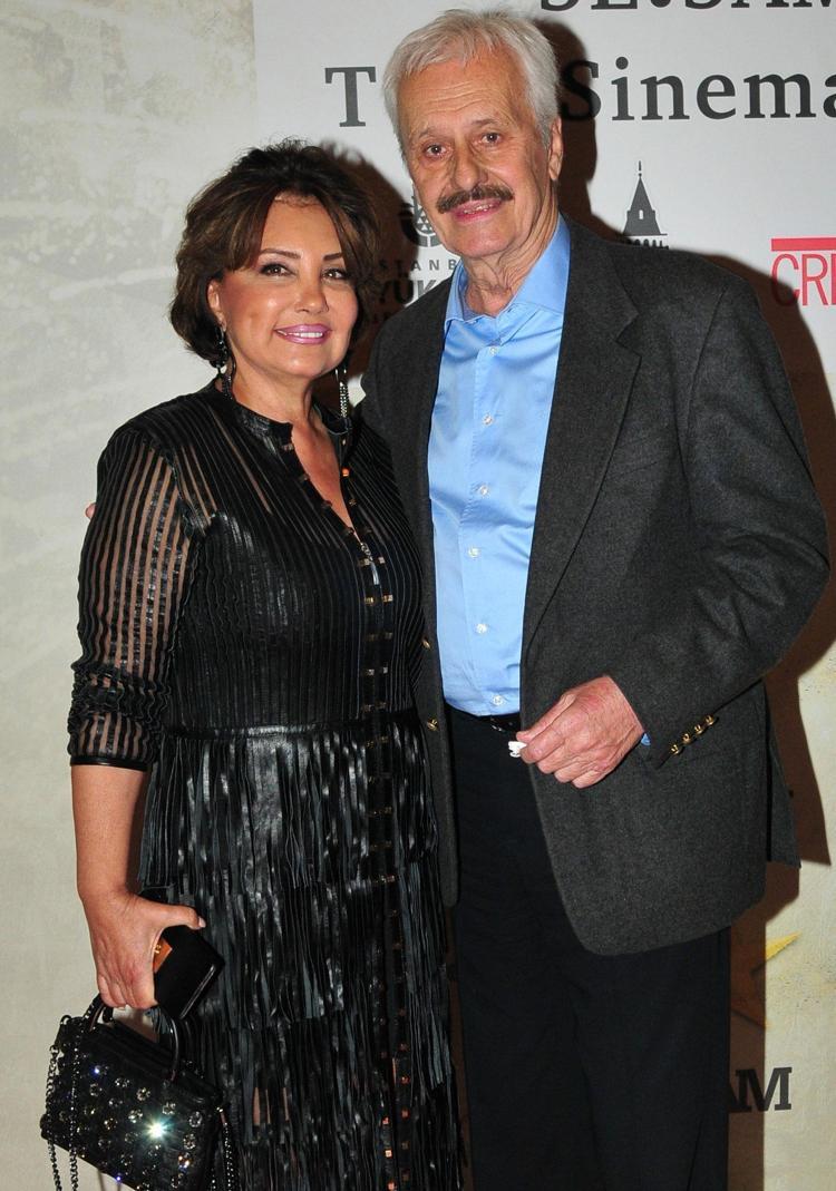 Efsaneyi ödülle andılar