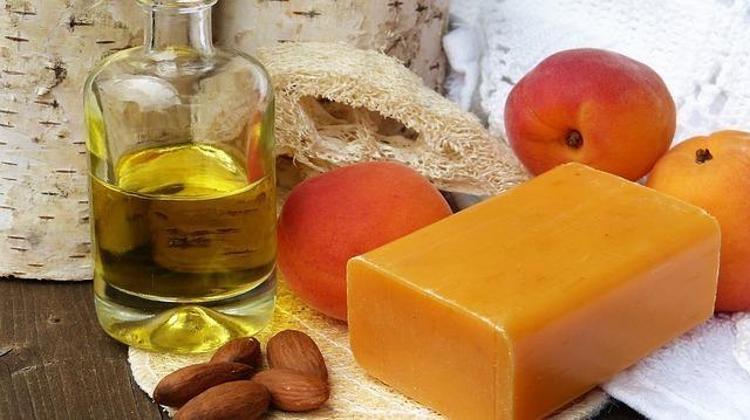 CİLT DÖKÜNTÜLERİ İÇİN İDEAL