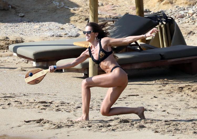 Izabel Goulart ve Kevin Trappin aşk tatili