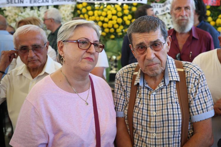 Senarist Umur Bugay son yolculuğuna uğurlandı
