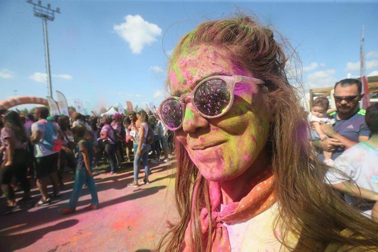 İstanbul’da renkli koşu festivali
