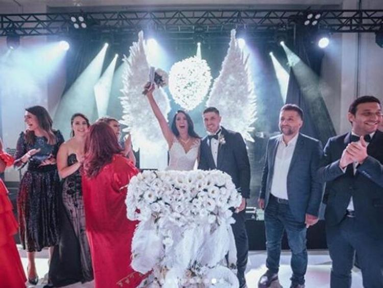 Survivor ekibini buluşturan düğün