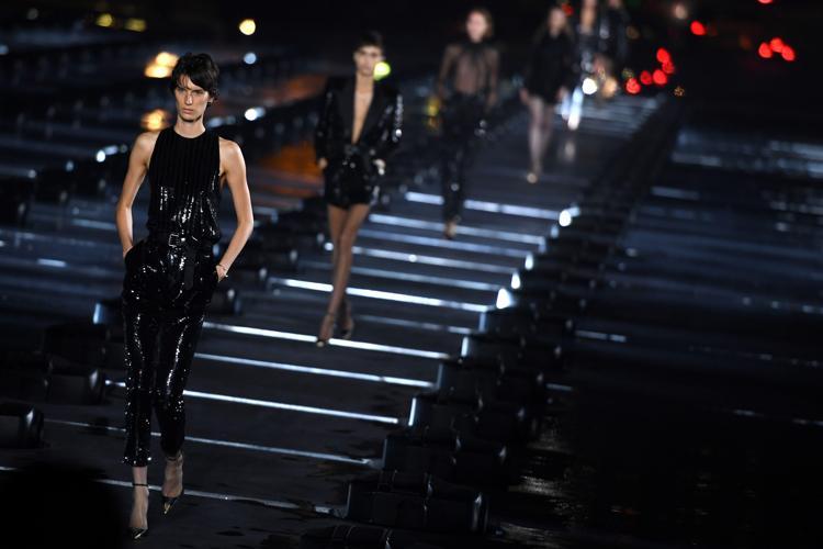 Paris Moda Haftası hızlı başladı