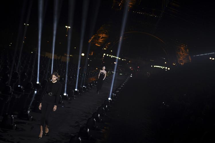 Paris Moda Haftası hızlı başladı