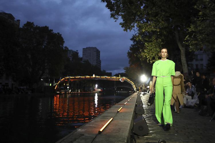 Paris Moda Haftası hızlı başladı