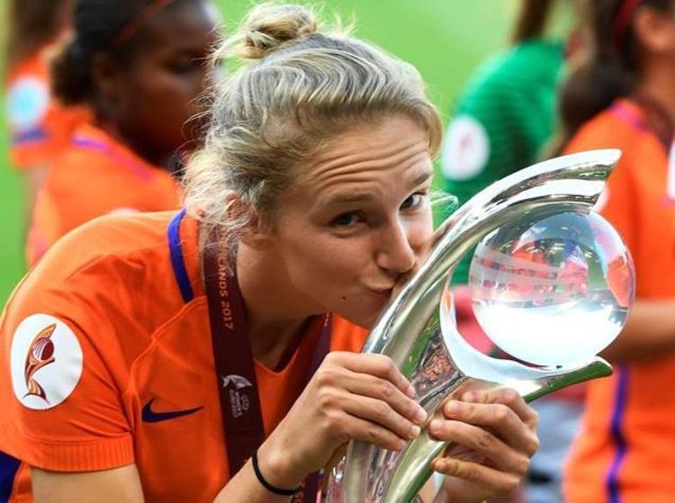 Dünyanın en iyi 10 kadın futbolcusu