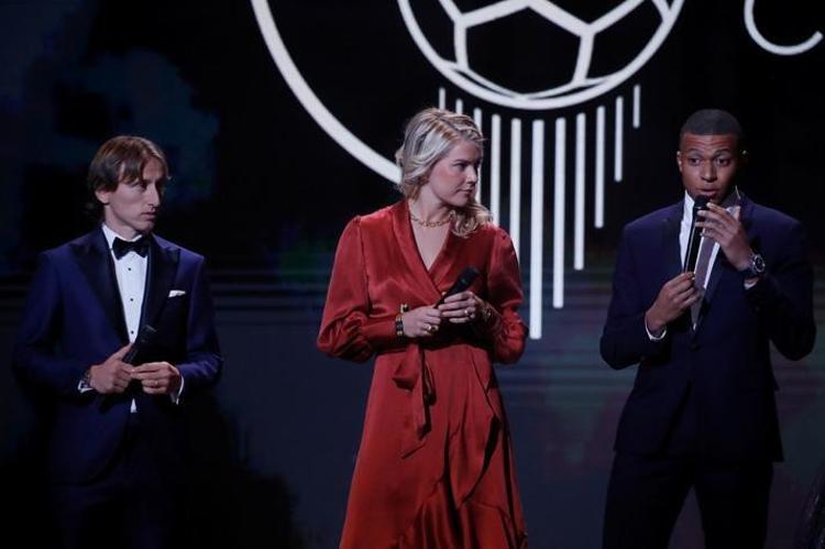 Dünyanın en iyi 10 kadın futbolcusu