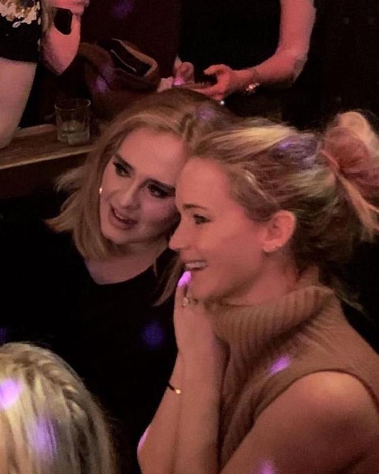 Ayda Field aracı olmuş