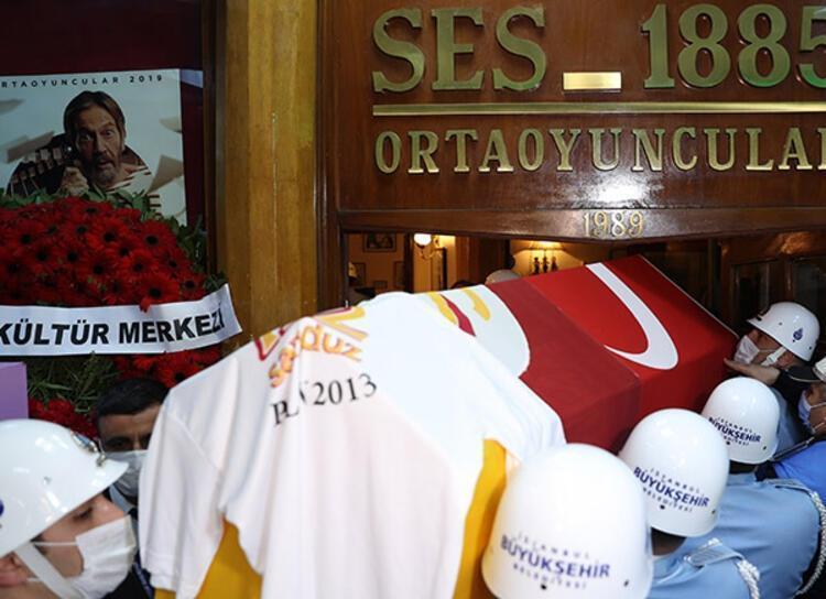 Demet Akbağ, Rasim Öztekinle ilgili acı gerceği açıkladı