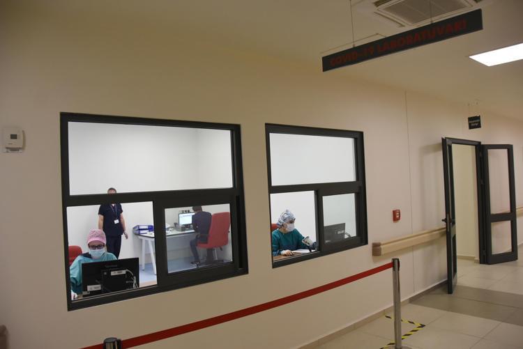 Eskişehirde 90 kişinin PCR test sonucu karıştığı iddia edildi
