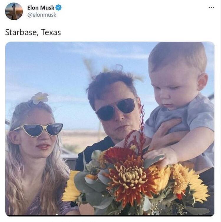 Elon Muskun sevgilisi Grimesın sırtını görenler şoka girdi