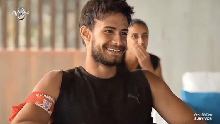 Survivor Batuhan Karacakayadan dikkat çeken açıklamalar Sevgili tribi yiyorum Vay efendim Ayşe ile nasıl anlaşırsın