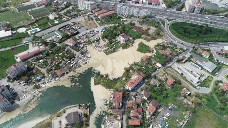 İstanbul’da korkutan görüntüler ‘25 senedir ilk defa görüyorum’