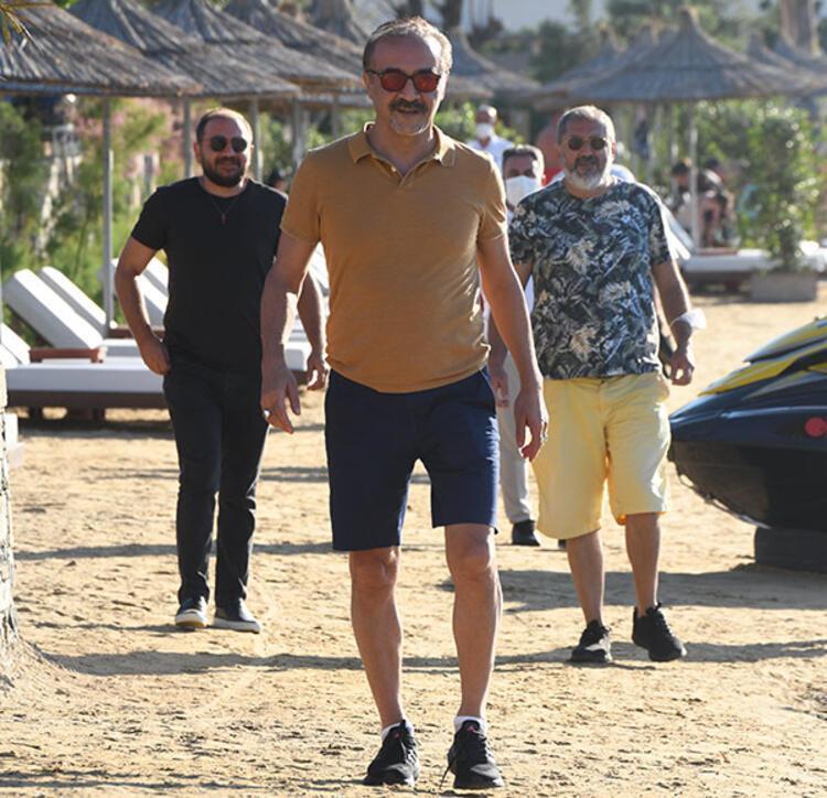 Arda Turan ve Yılmaz Erdoğan sahaya çıktı