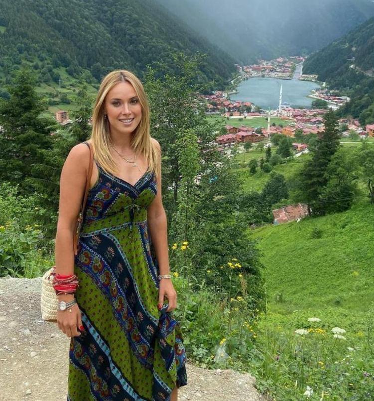 Derya Çayırgan ile görüntülenen Cenk Küpelinin eski eşi Demet Şener konuştu...