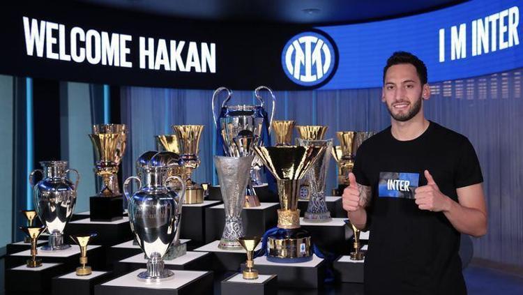 Fatih Terim İtalyanlara Hakan Çalhanoğluyu anlattı