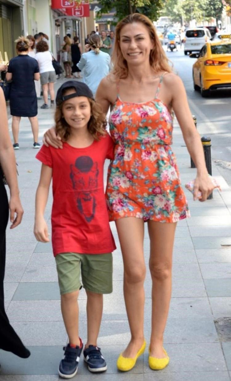 Leyla Bilginel yangın bölgesine gelen kullanılmış malzemelere sitem etti