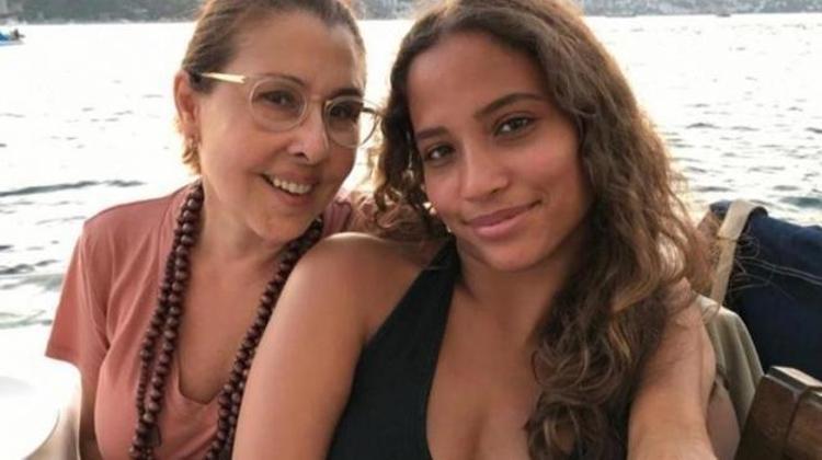 Nilüfer, kızının doğum gününde kötü haberi paylaştı