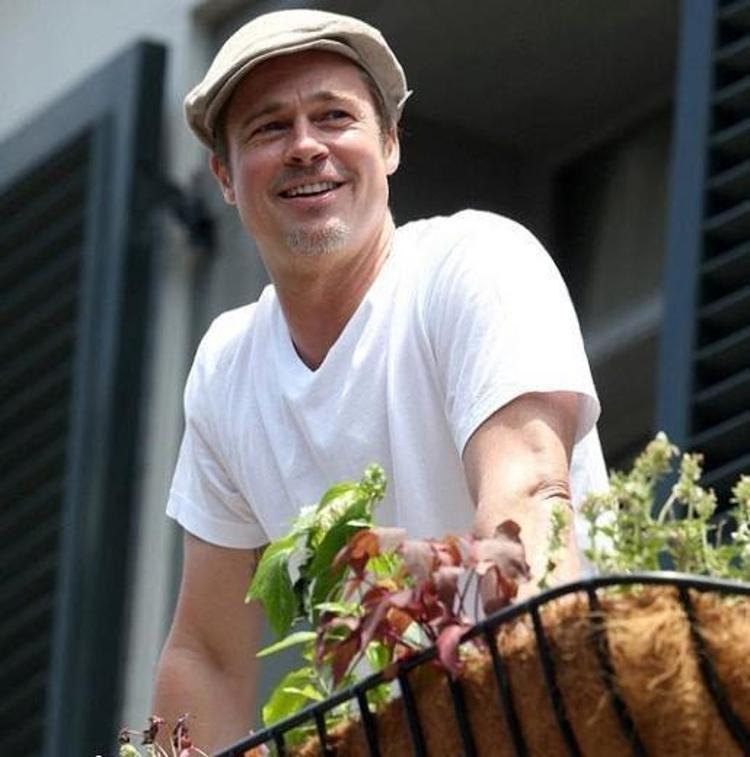 Brad Pitt Mevlana sözünü dövme yaptırdı