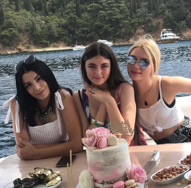 Çocukların başarısının arkasına saklanmak nasıl