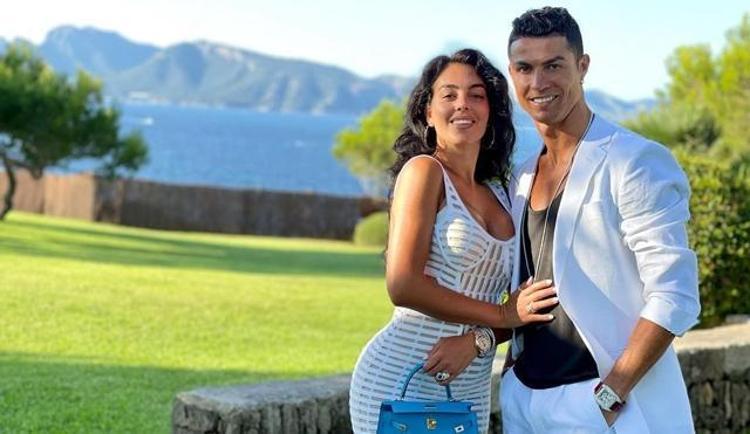 Cristiano Ronaldodan hayranlarına müjdeli haber