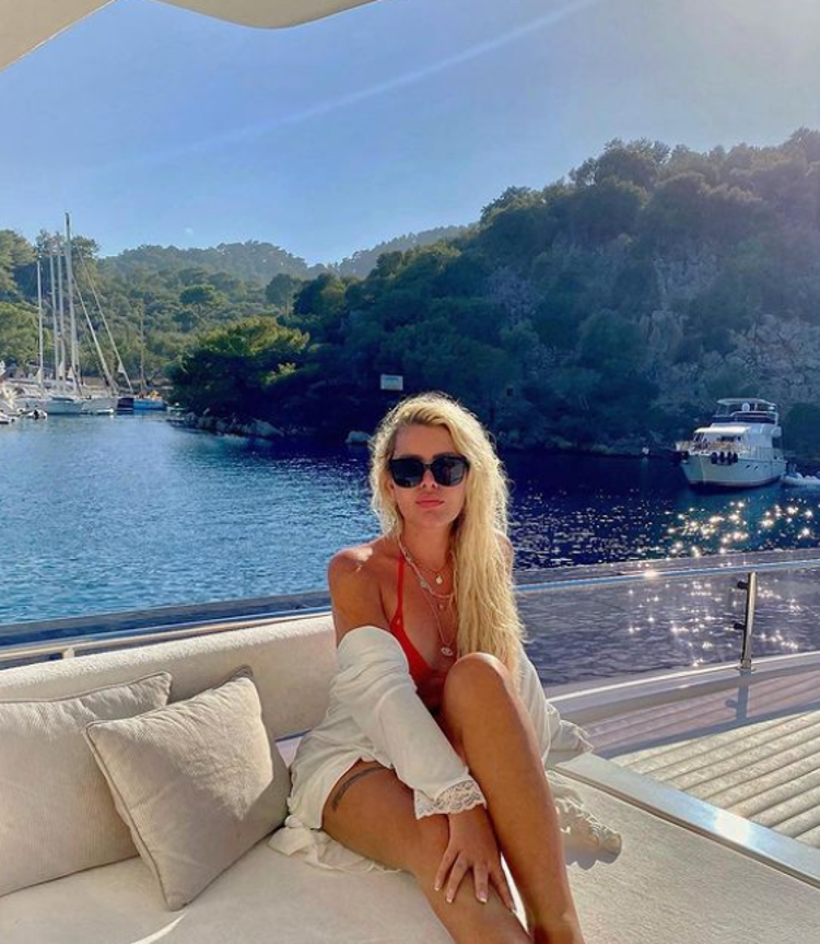 Selin Ciğerci ile aşk yaşadığı iddia edilen Metecan James Birsenden açıklama