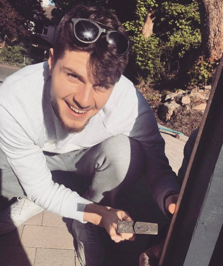 Selin Ciğerci ile aşk yaşadığı iddia edilen Metecan James Birsenden açıklama