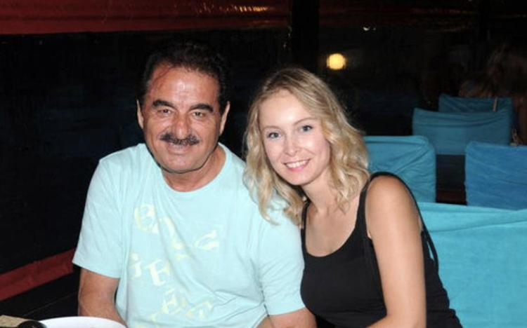 İbrahim Tatlıses ve Ayşegül Yıldızın kebap keyfi