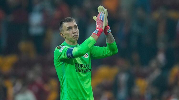 Galatasaray, Muslera ile sözleşmeyi feshedebilir Planlar değişti...