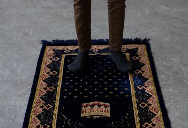 Öğle namazı kaç rekattır