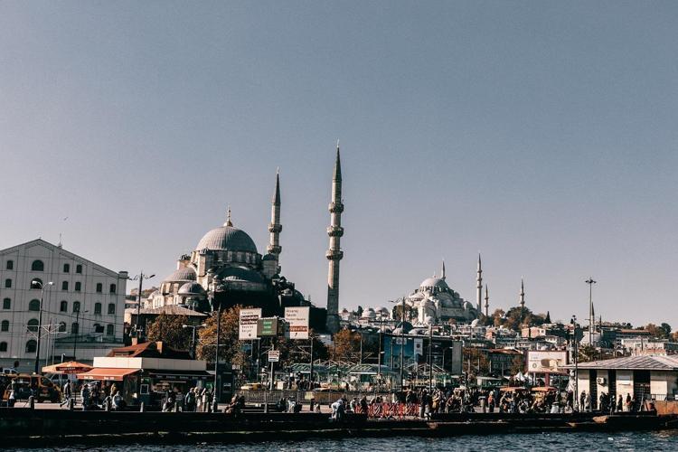 İkindi namazı nasıl kılınır Kaç rekattır, hangi sureler okunur Erkek ve kadınlar için kılınışı
