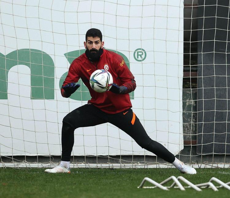 Galatasaray İsmail Çipe şansını kaybetti: Kulübeye geliyor