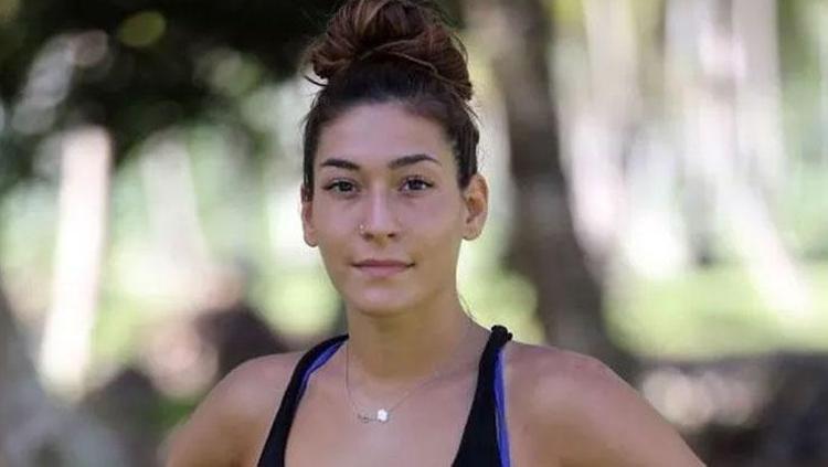 Survivor Berna Canbeldekin inanılmaz değişimi İddialı pozlarıyla sosyal medyayı salladı