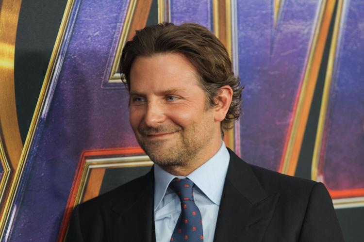 Bradley Cooper: Altı saat boyunca çıplak kaldım