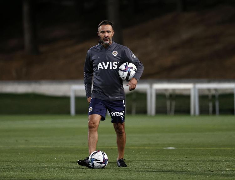 Fenerbahçede transfer sürprizi Onlar da gidiyor