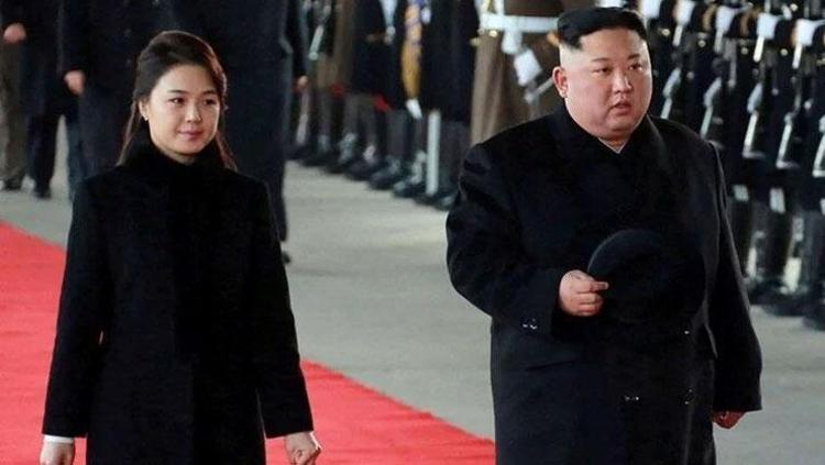 Kim Jong-unun eşi Ri Sol-junun mesleği şoke etti