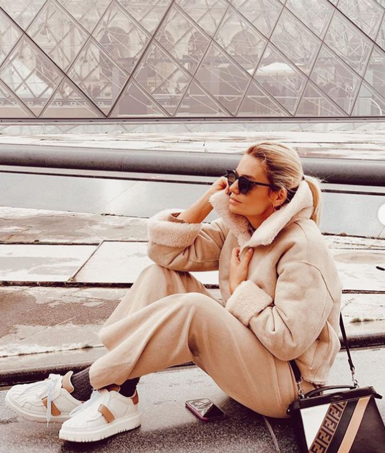 Gülşah Saraçoğlu ile Deha Bilimlier’in yasak aşk yaşadığı iddia edilmişi... Aslı Bilimlier gözyaşlarına hakim olamadı