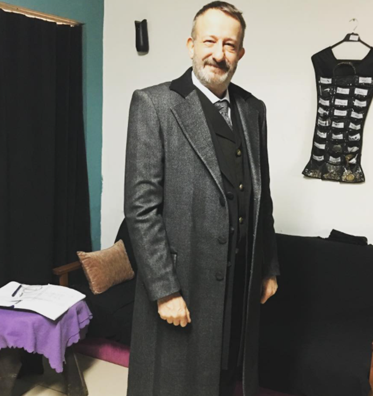 Biz onu hep neşeli halleriyle tanıdık... Adile Naşitin büyük acısını yeğeni anlattı