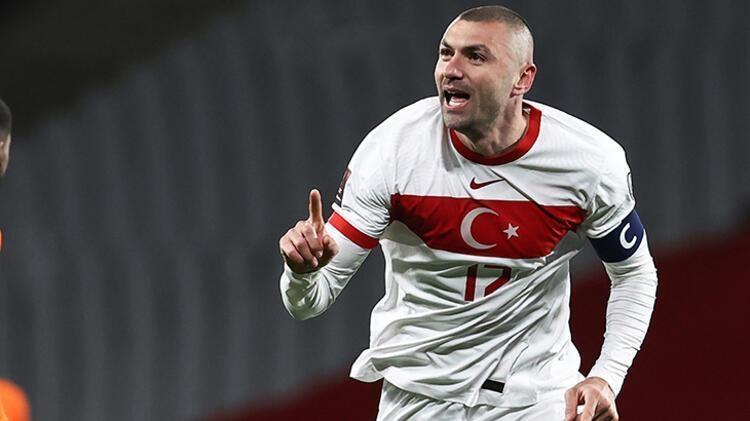 Burak Yılmazın ismi Süper Lig devleri ile anılıyor Babası tartışmalara son noktayı koydu...