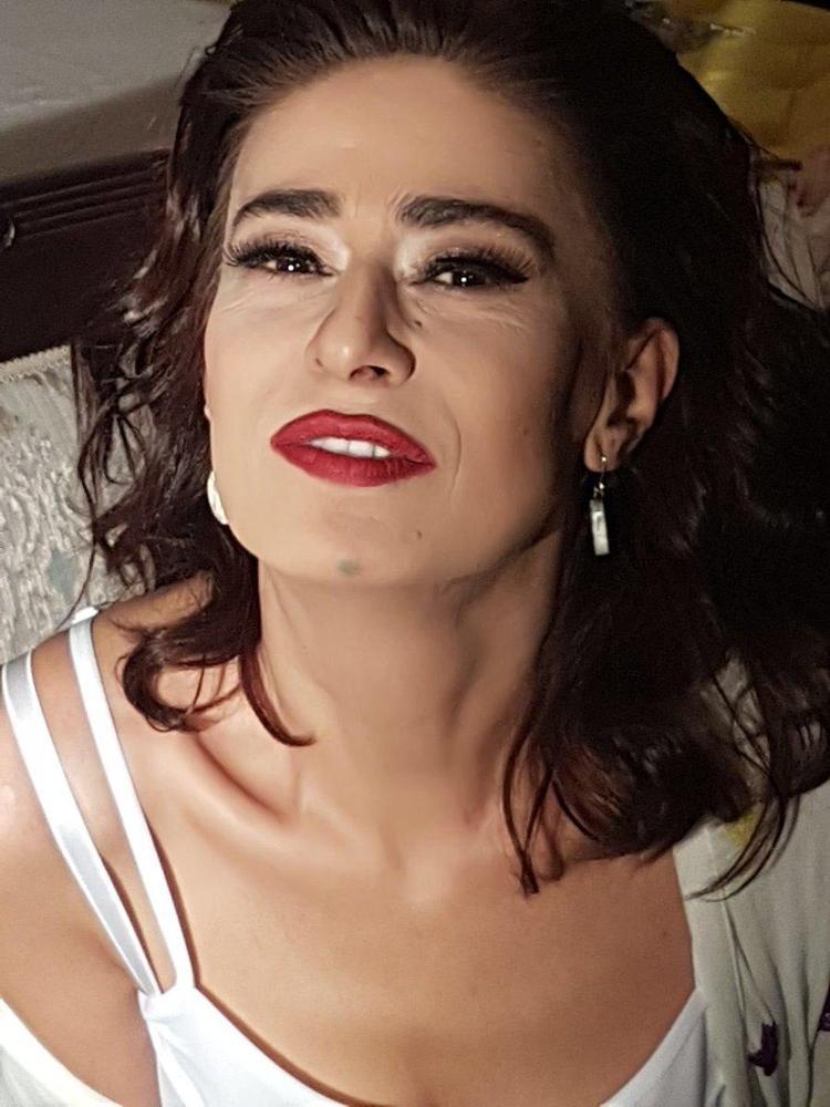 Yıldız Tilbeden sokak hayvanları için şok sözler Zehirli et verin, gebersinler